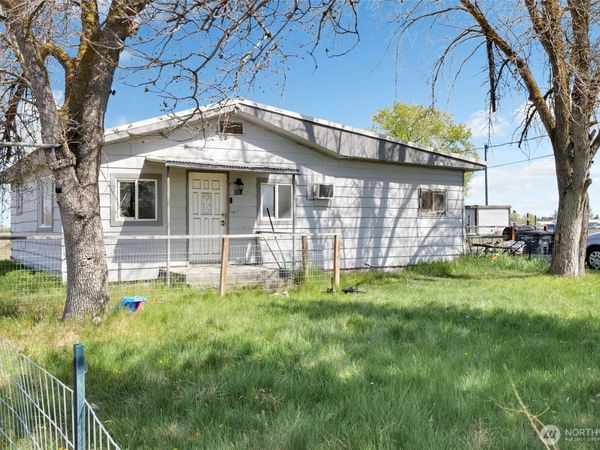 9550 Maple Drive NE, Moses Lake, WA 98837