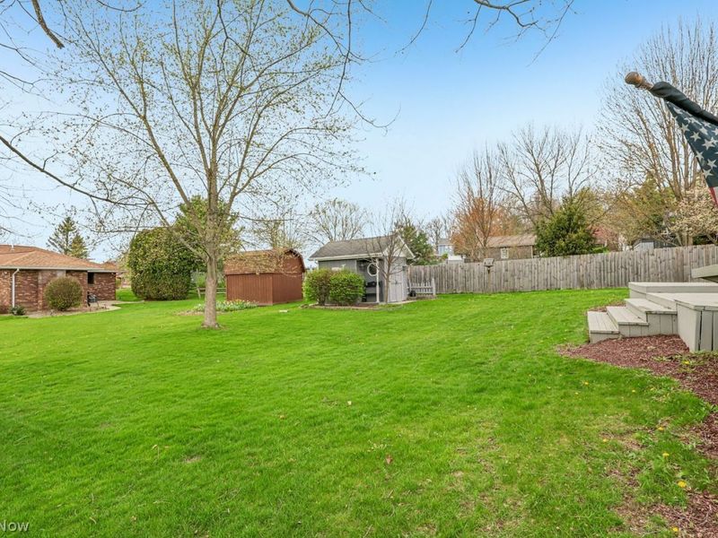 6598 N Timberidge Drive, Austintown, OH 44515 Photo 42