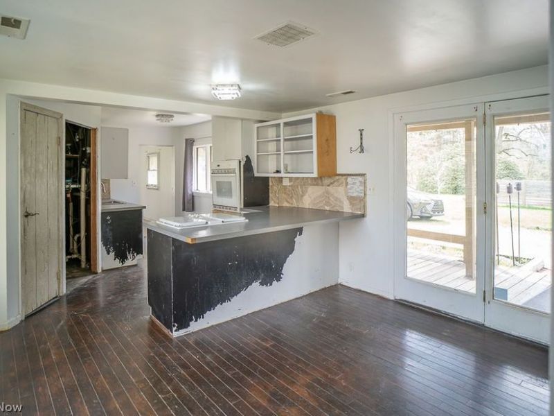 848 Schocalog Road , Akron, OH 44320 Photo 13