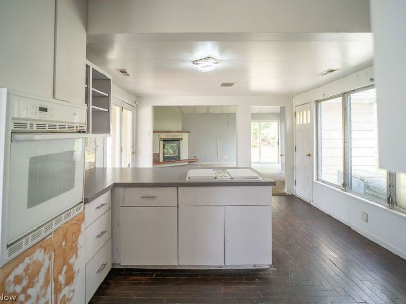 848 Schocalog Road , Akron, OH 44320 Photo 14