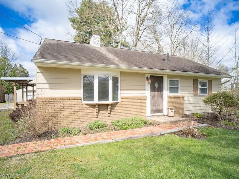 848 Schocalog Road , Akron, OH 44320 Photo 2