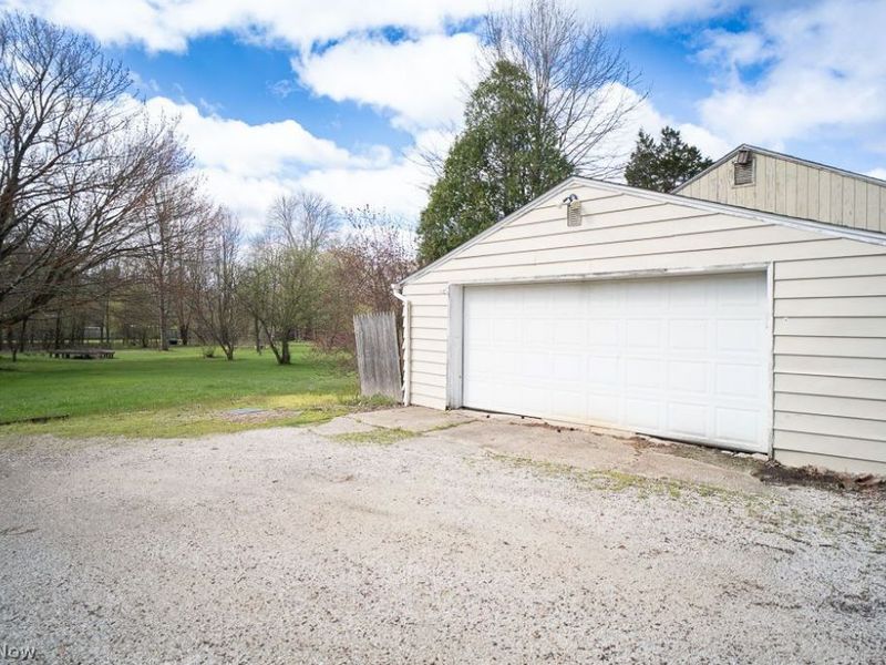 848 Schocalog Road , Akron, OH 44320 Photo 4