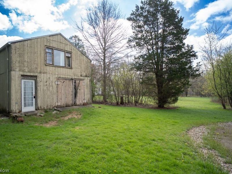 848 Schocalog Road , Akron, OH 44320 Photo 5