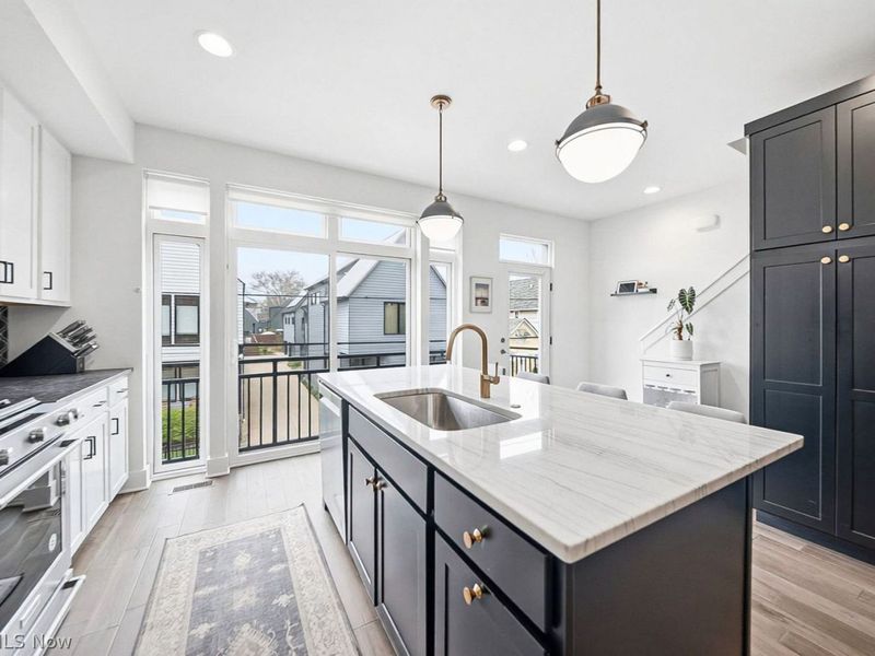 2267 W 19th Street , Cleveland, OH 44113 Photo 15