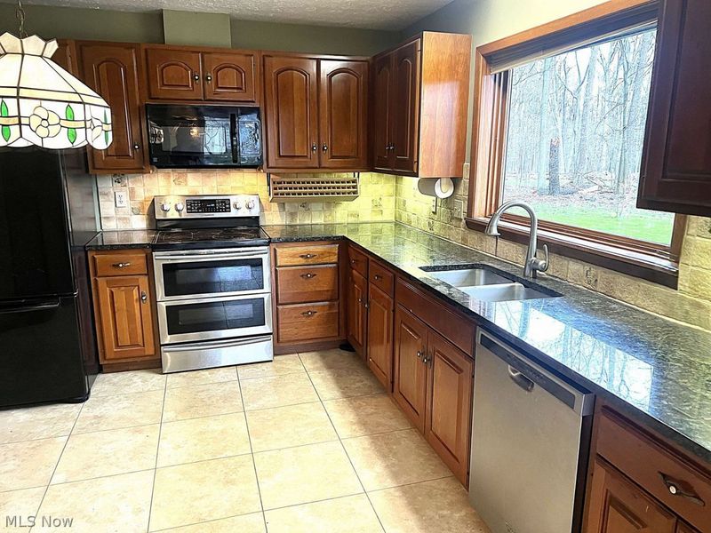 11351 Villa Grande Drive, North Royalton, OH 44133 Photo 7