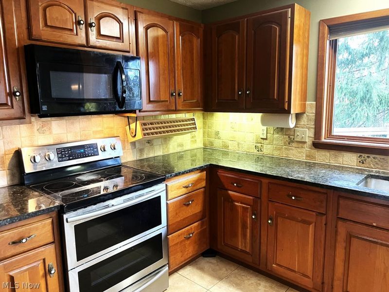 11351 Villa Grande Drive, North Royalton, OH 44133 Photo 8