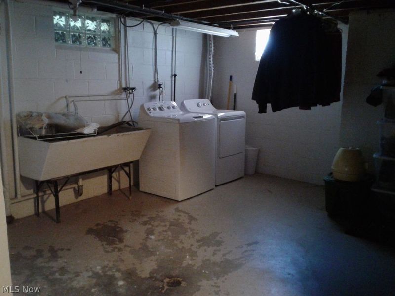 2708 Robinhood Drive , Lorain, OH 44053 Photo 22