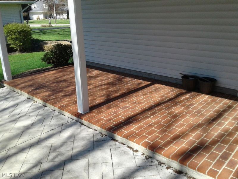 2708 Robinhood Drive , Lorain, OH 44053 Photo 23