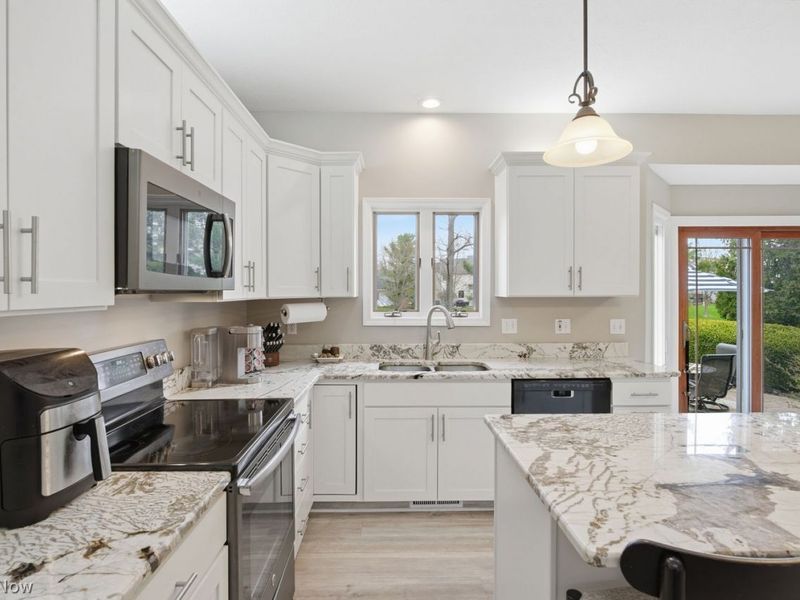 20408 Morar Circle , Strongsville, OH 44149 Photo 15