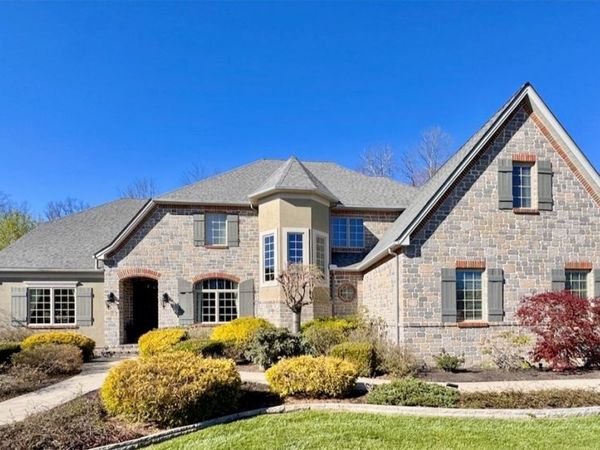 17385 Lookout Drive , Chagrin Falls, OH 44023