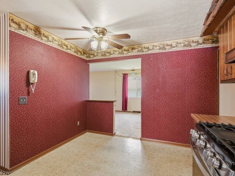 16155 Canterbury Drive, Strongsville, OH 44136 Photo 12