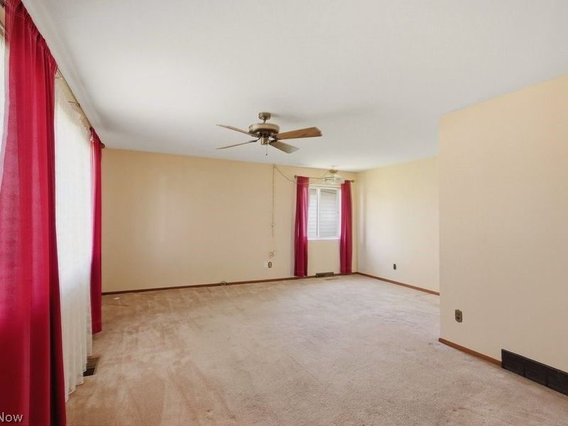 16155 Canterbury Drive, Strongsville, OH 44136 Photo 3