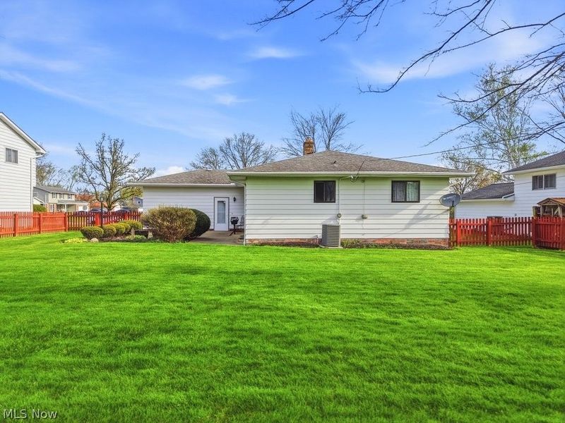 16155 Canterbury Drive, Strongsville, OH 44136 Photo 32