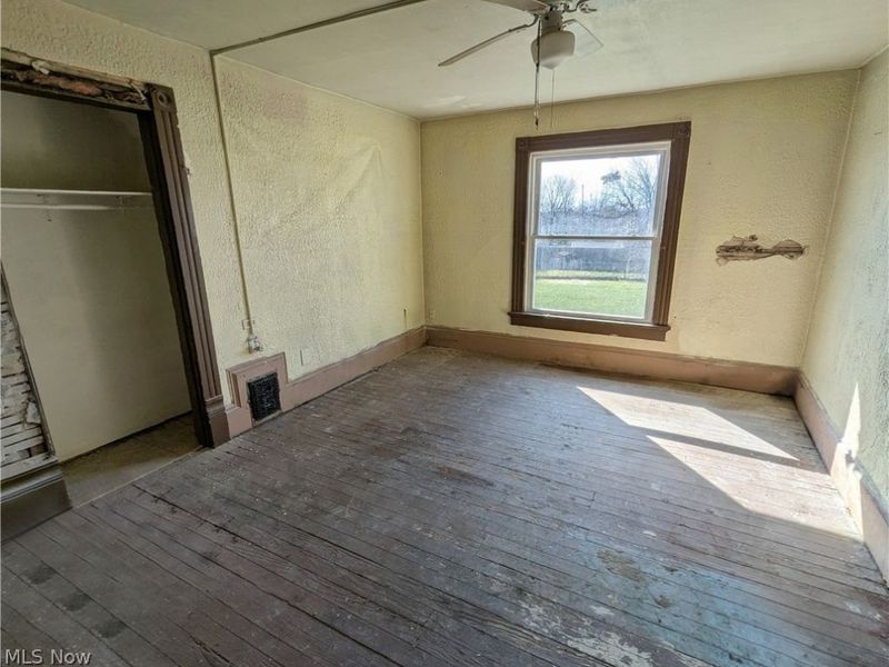 406 Hazlett Avenue NW, Canton, OH 44708 Photo 10