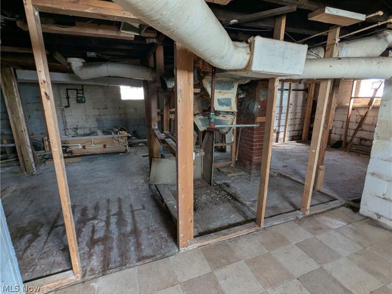 406 Hazlett Avenue NW, Canton, OH 44708 Photo 9