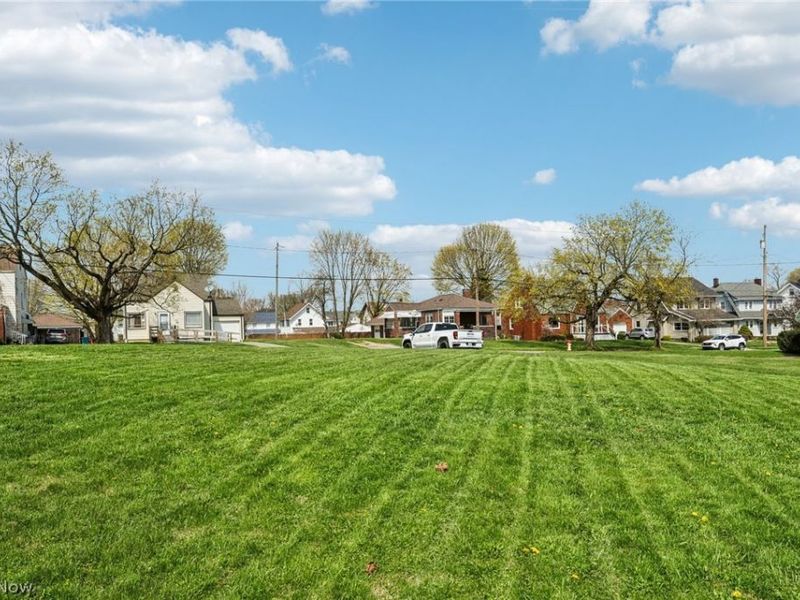 178 Como Street , Struthers, OH 44471 Photo 32