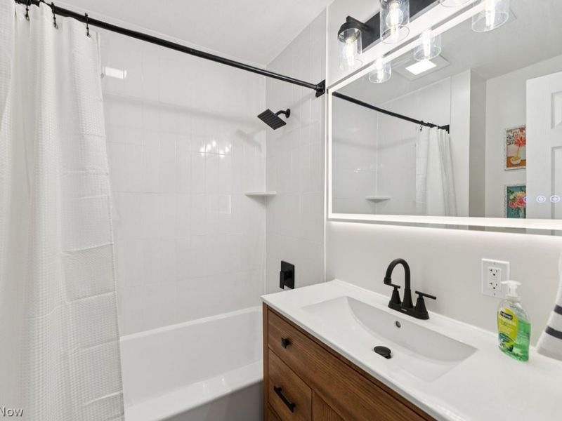 1233 State Street , Vermilion, OH 44089 Photo 11