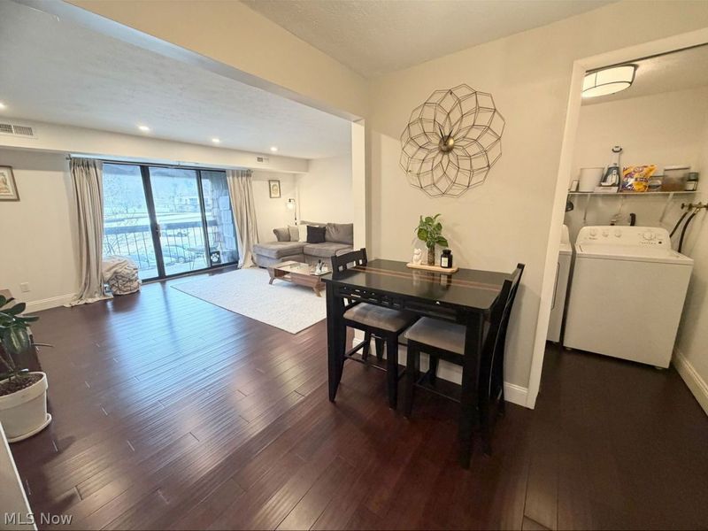 9650 Cove Drive, Unit F10, North Royalton, OH 44133 Photo 8