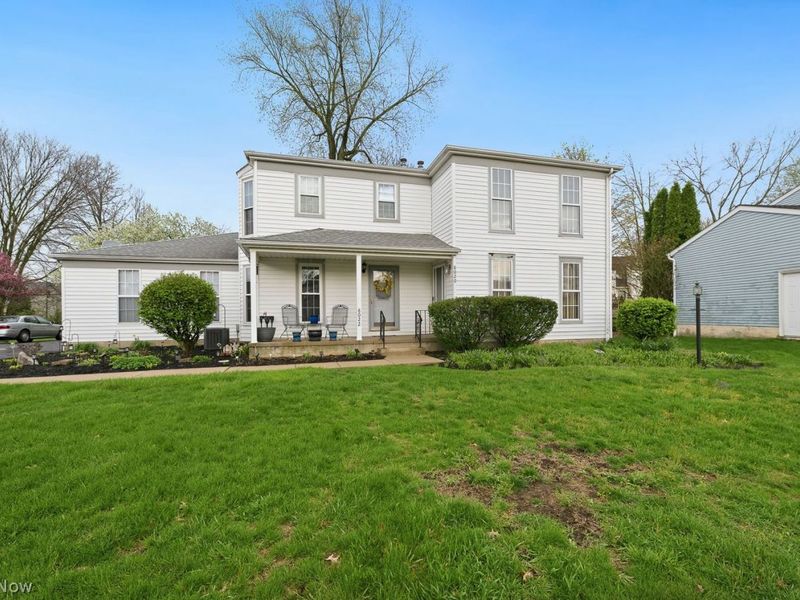 8020 Amberly Circle NW, North Canton, OH 44720 Photo 1