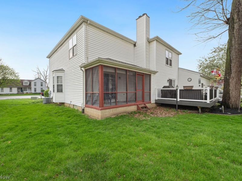 8020 Amberly Circle NW, North Canton, OH 44720 Photo 13