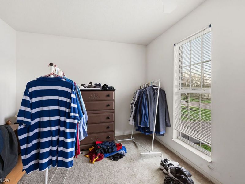 8020 Amberly Circle NW, North Canton, OH 44720 Photo 7