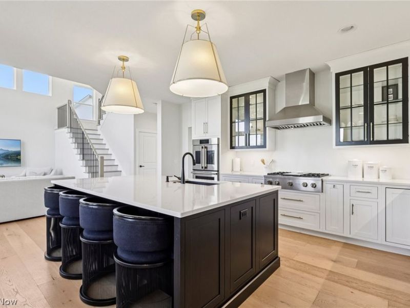 530 S Port Drive , Avon Lake, OH 44012 Photo 10