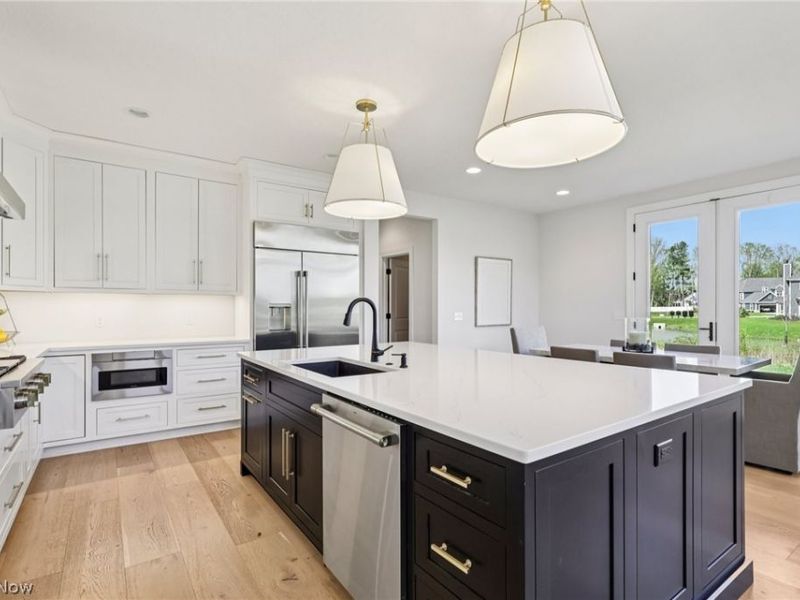 530 S Port Drive , Avon Lake, OH 44012 Photo 12