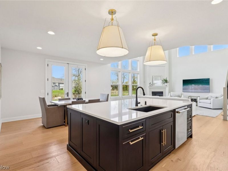 530 S Port Drive , Avon Lake, OH 44012 Photo 15