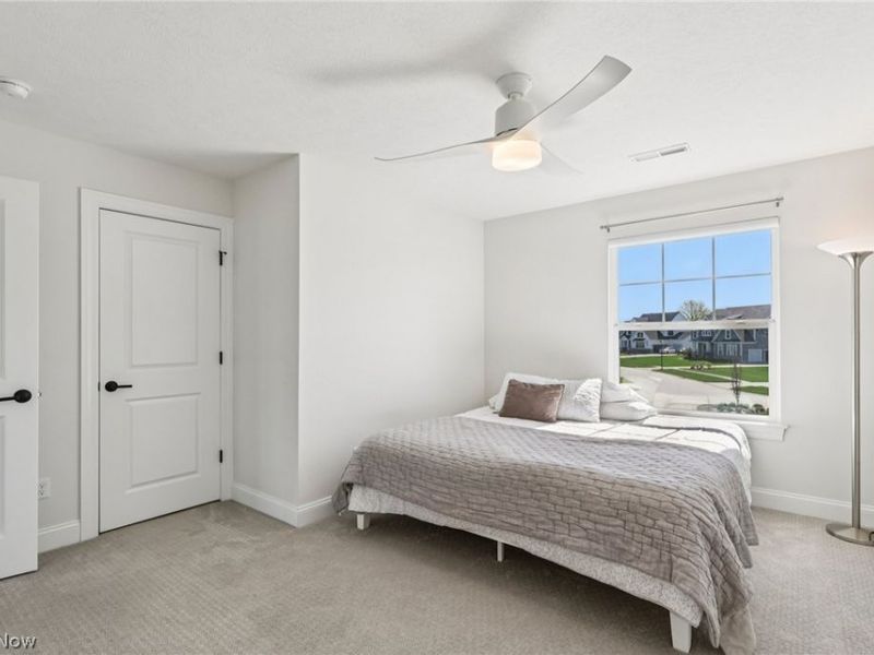 530 S Port Drive , Avon Lake, OH 44012 Photo 37