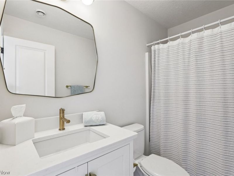 530 S Port Drive , Avon Lake, OH 44012 Photo 39