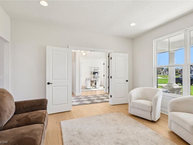 530 S Port Drive , Avon Lake, OH 44012 Photo 6