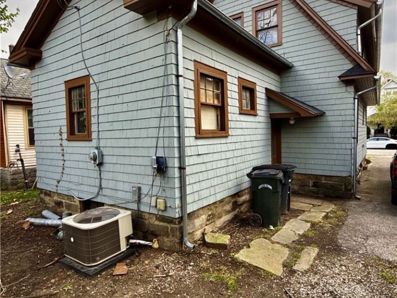 343 4th Street, Elyria, OH 44035 Photo 2