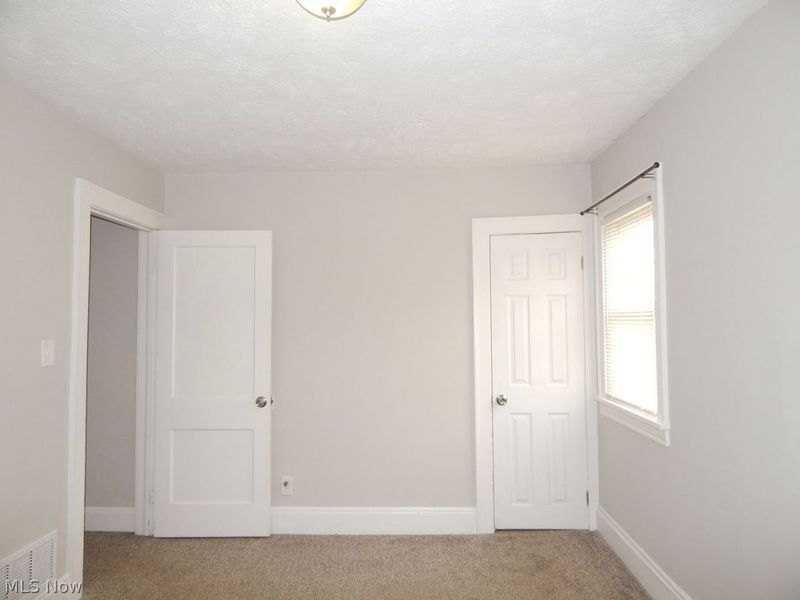 20330 S Lake Shore Boulevard, Euclid, OH 44123 Photo 14