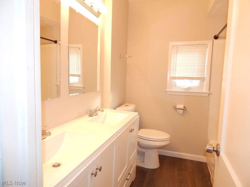 20330 S Lake Shore Boulevard, Euclid, OH 44123 Photo 18