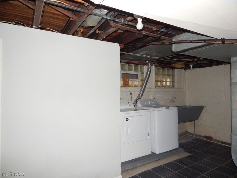 20330 S Lake Shore Boulevard, Euclid, OH 44123 Photo 19