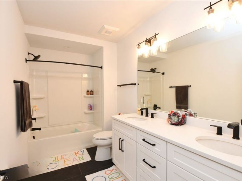 1898 E 123rd Street, Unit 102, Cleveland, OH 44106 Photo 11