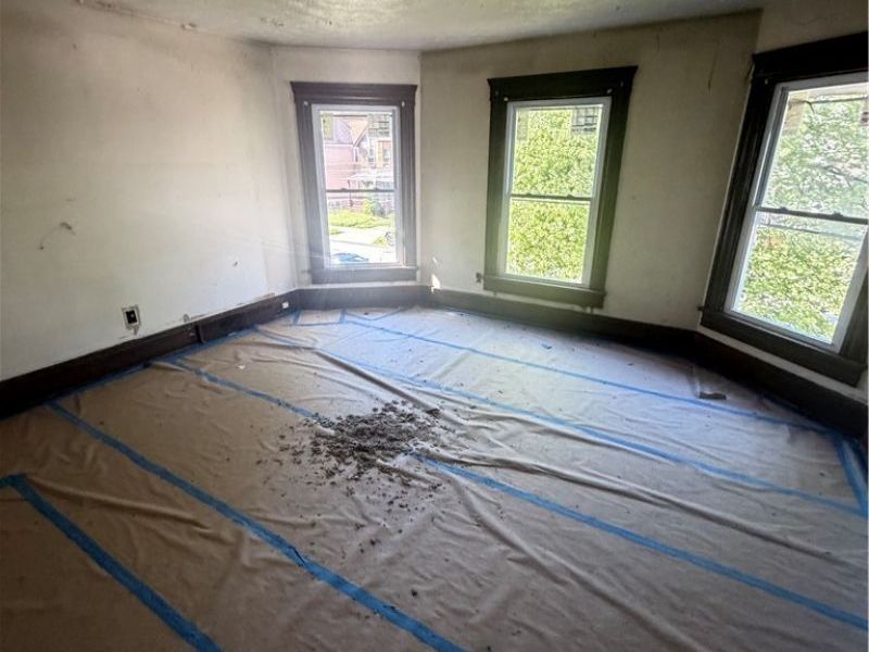 1919 Holmden Avenue , Cleveland, OH 44109 Photo 7