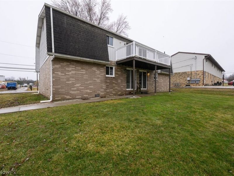 325 Noble Street W, East Canton, OH 44730 Photo 12