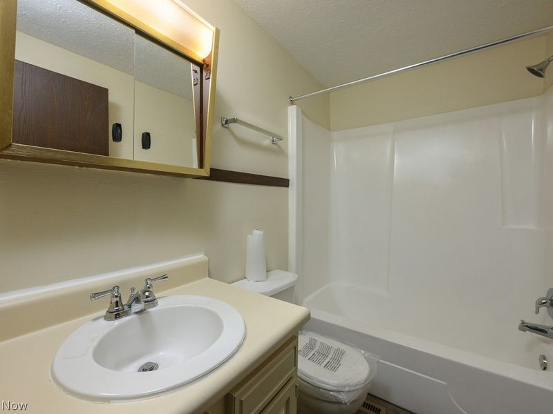 320 Harding Avenue NW, Massillon, OH 44646 Photo 17