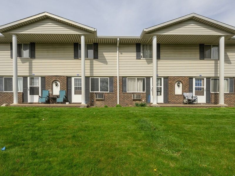 331 Locke Avenue NW, Massillon, OH 44646 Photo 1