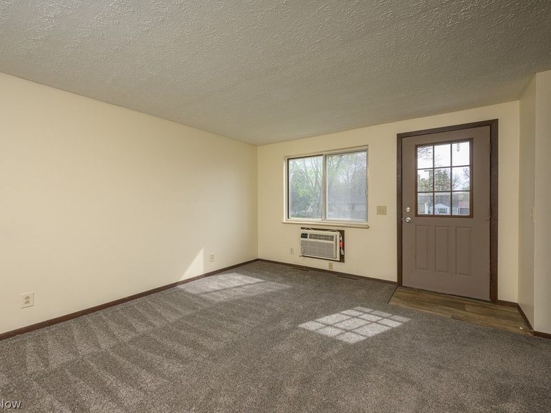 331 Locke Avenue NW, Massillon, OH 44646 Photo 2