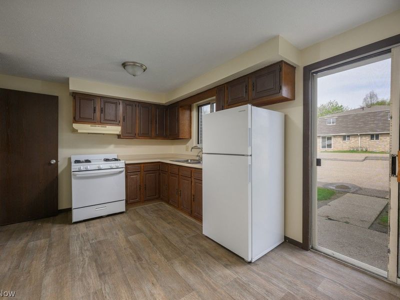 331 Locke Avenue NW, Massillon, OH 44646 Photo 4