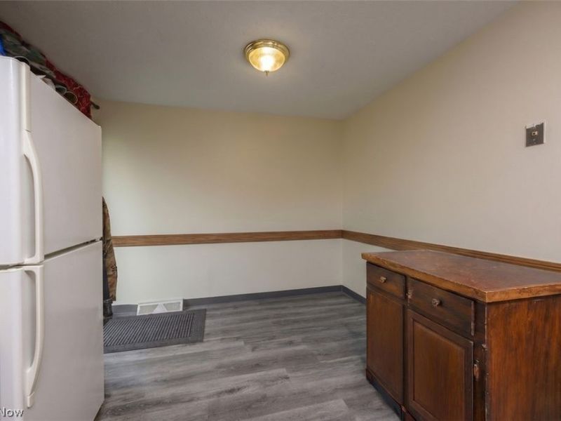 403 Noble Street W, East Canton, OH 44730 Photo 5