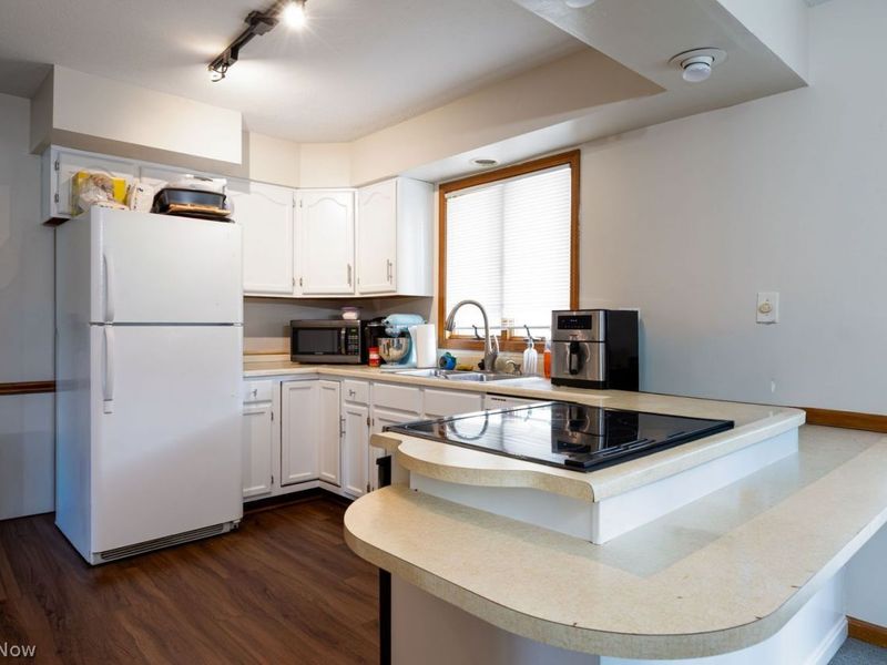 1655-1657 Tanglewood Drive, Akron, OH 44313 Photo 14