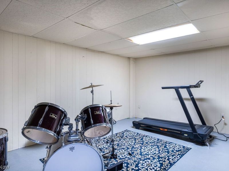 1655-1657 Tanglewood Drive, Akron, OH 44313 Photo 19