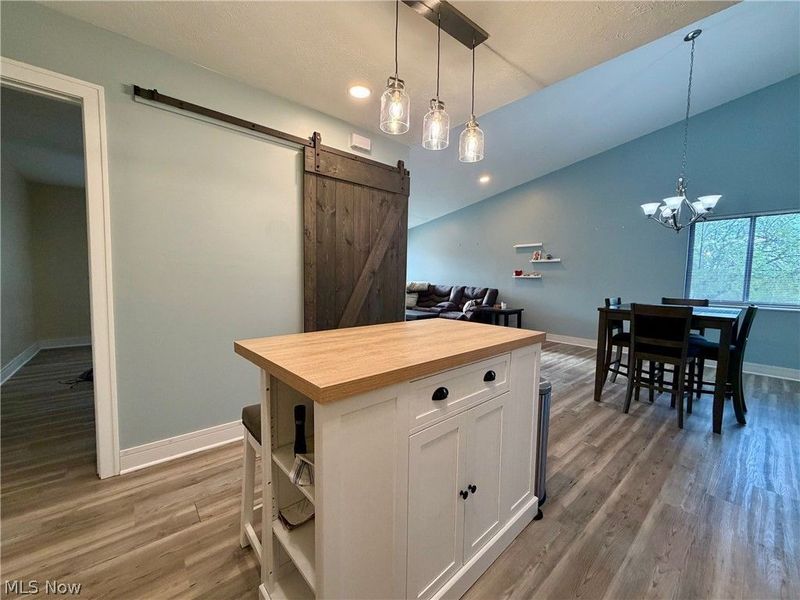 7177 N Churchill Place, Concord Township, OH 44077 Photo 8