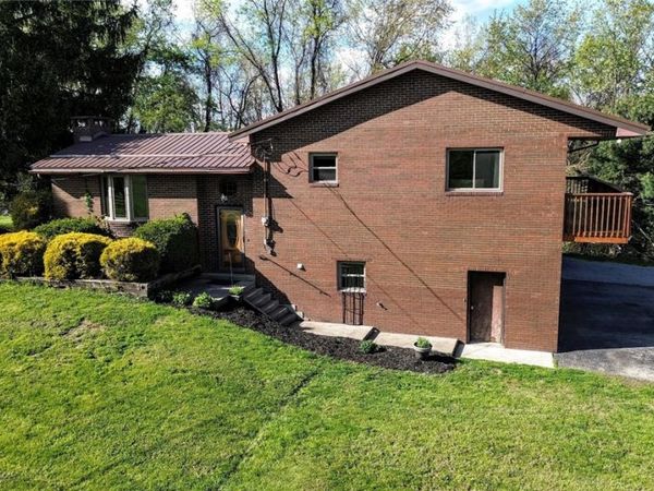 305 Upper Middletown Rd , Smock, PA 15480