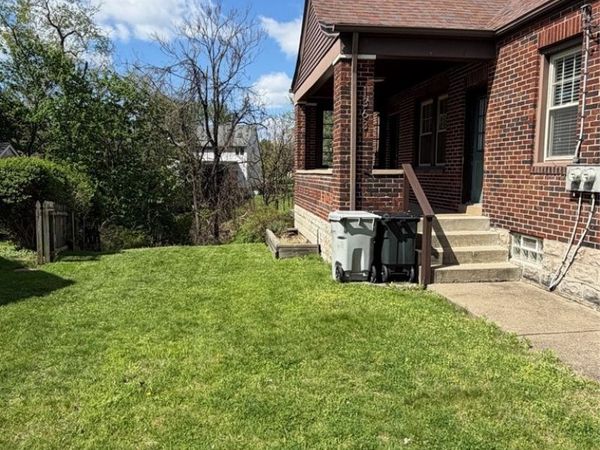 1363 ANDERSON , Shaler, PA 15209