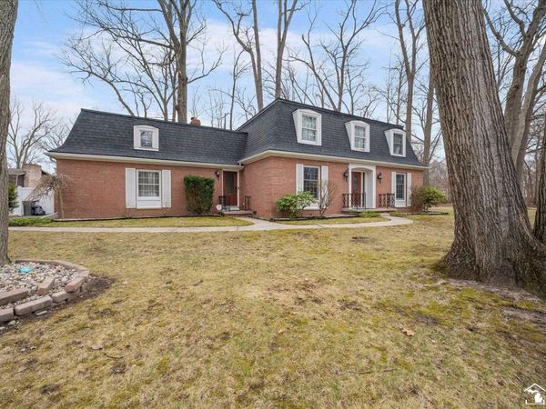 1950 Brookwood Lane, Temperance, MI 48182