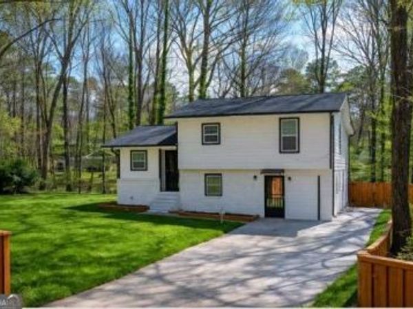 762 Maple Drive, Riverdale, GA 30274